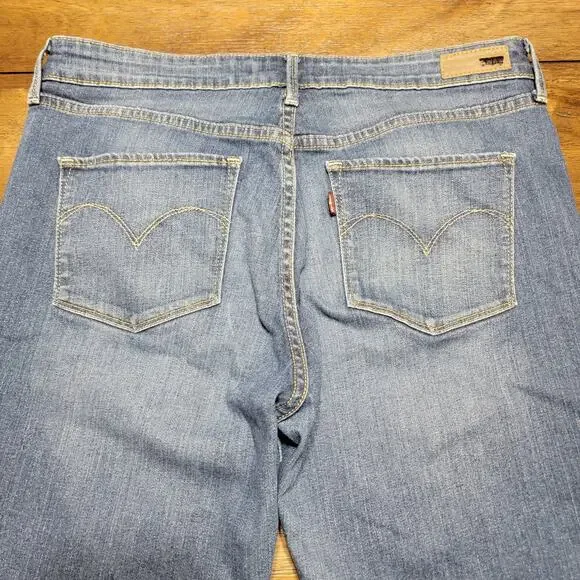 Levi Strauss Demi Curve Classic Rise Slim Leg Jeans - Size 12/31 - Picture 4 of 6